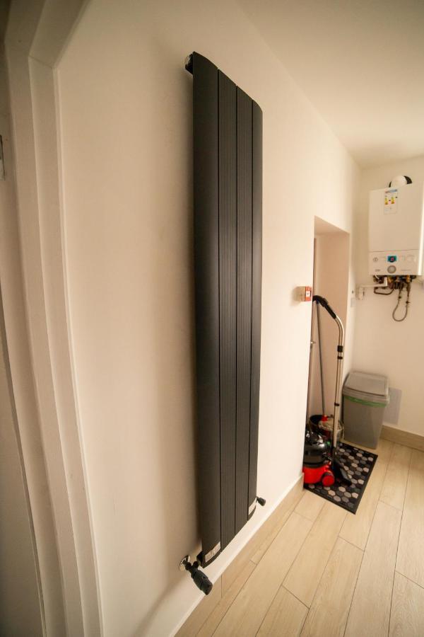 Entire 2 Bedroom Ground Floor Centre & Stadium Apartment Cardiff