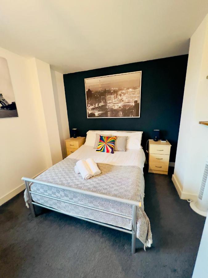 Lush Bay With Secure Parking And Fast Wifi Cardiff