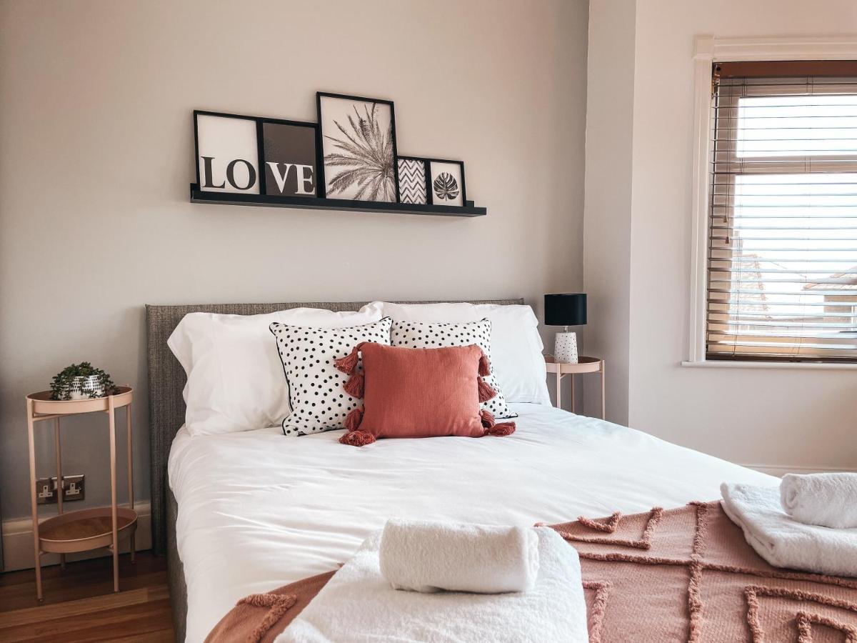Ty-fry House, By Solace Holiday home Cardiff