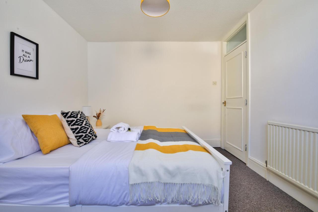 Stayright 2 Bed Flat- 10 Mins Walk To Castle & Centre Cardiff