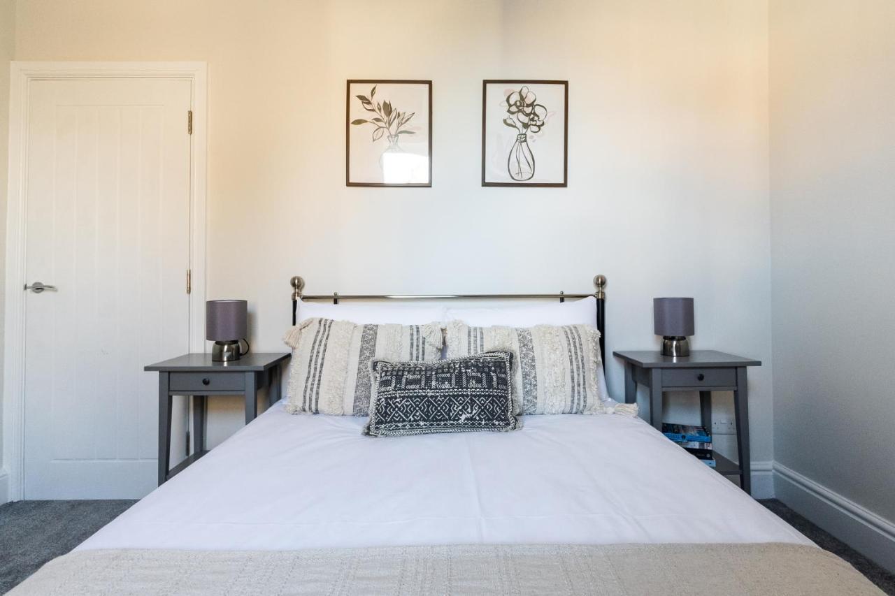 Apartment 35a Howard Gardens - Centre Cardiff