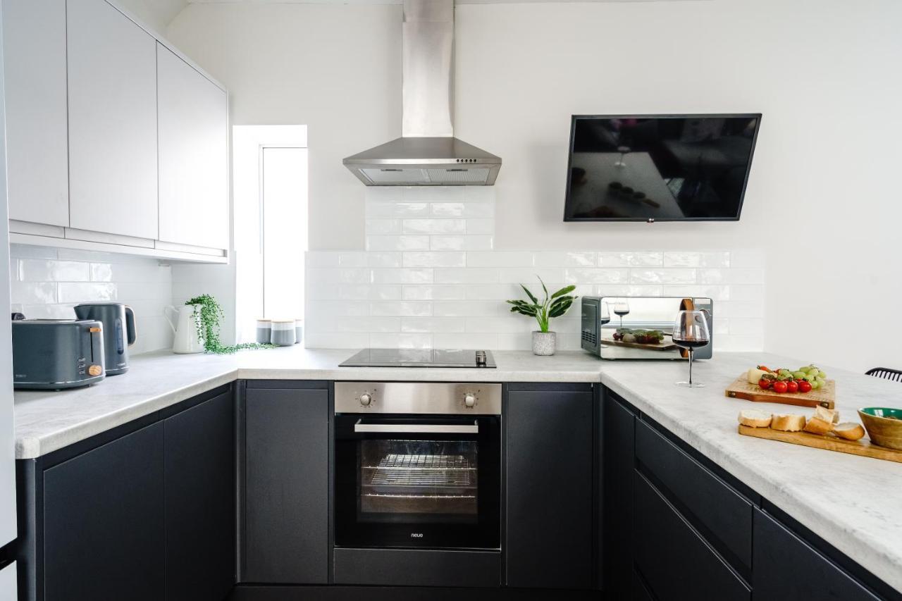 Apartment 35a Howard Gardens - Centre Cardiff