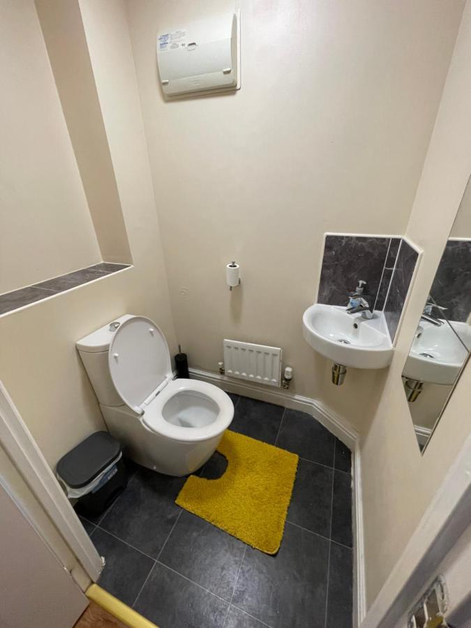 In Cardiff. Sleeps 6 Cardiff