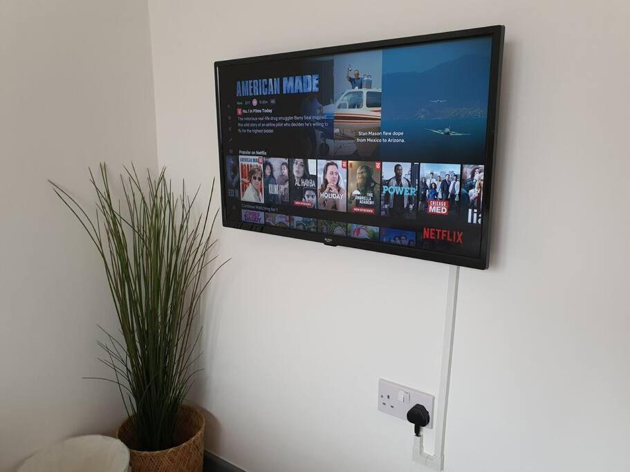 Apartment One Bedroom Private Garden By Promise Cardiff
