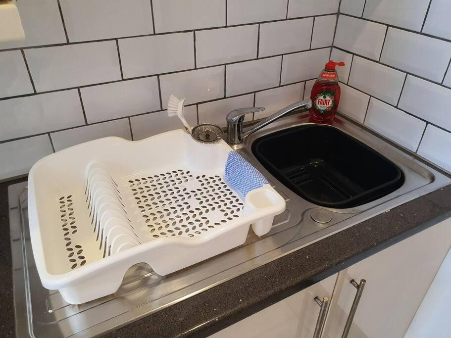 One Bedroom Private Garden By Promise Apartment