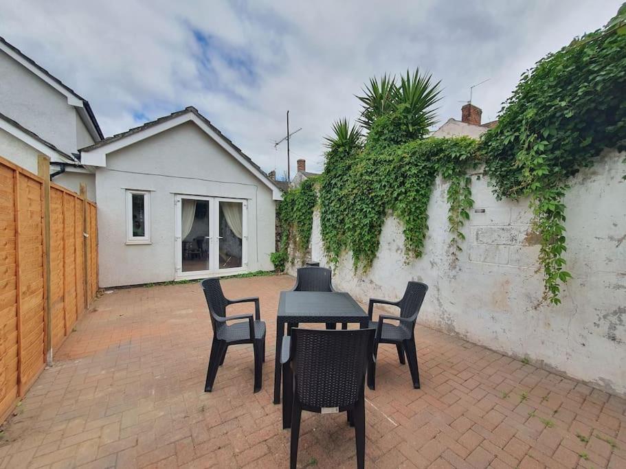 One Bedroom Private Garden By Promise *