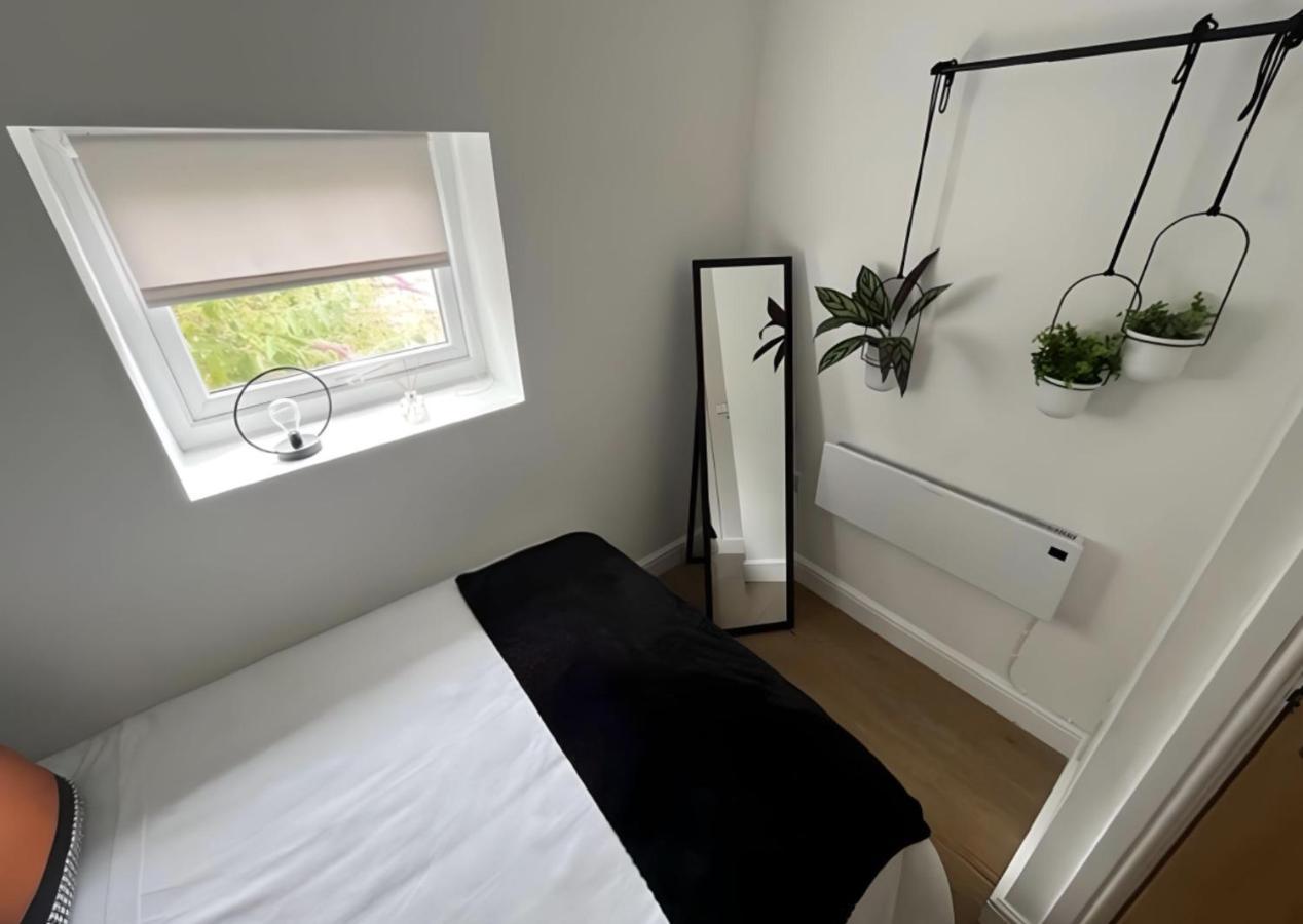 Apartment 2 Bed Apartment, Close To City Centre, Principality Stadium Cardiff