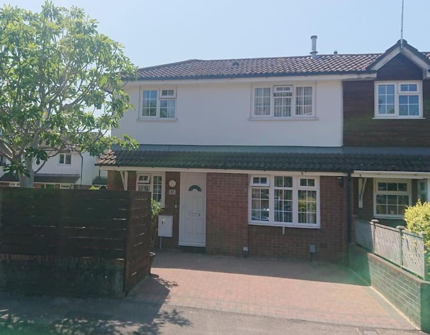 The Great Haxby Centre Free Parking Bay * Cardiff