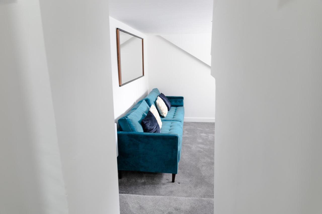 Apartment Chic Urban 2 Bedroom Cardiff