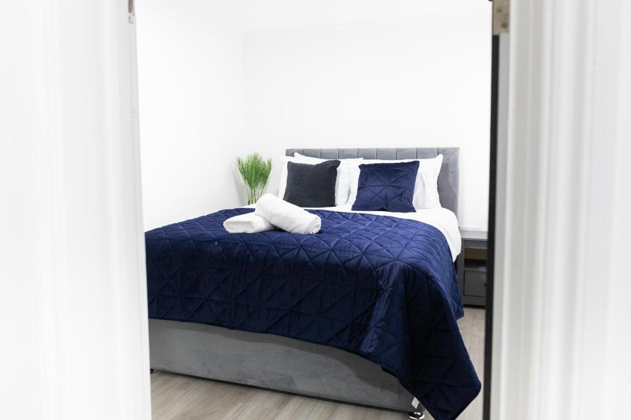 Chic Urban 2 Bedroom *