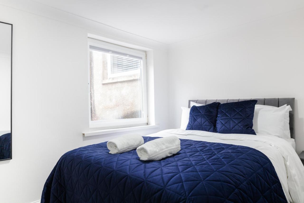 Chic Urban 2 Bedroom