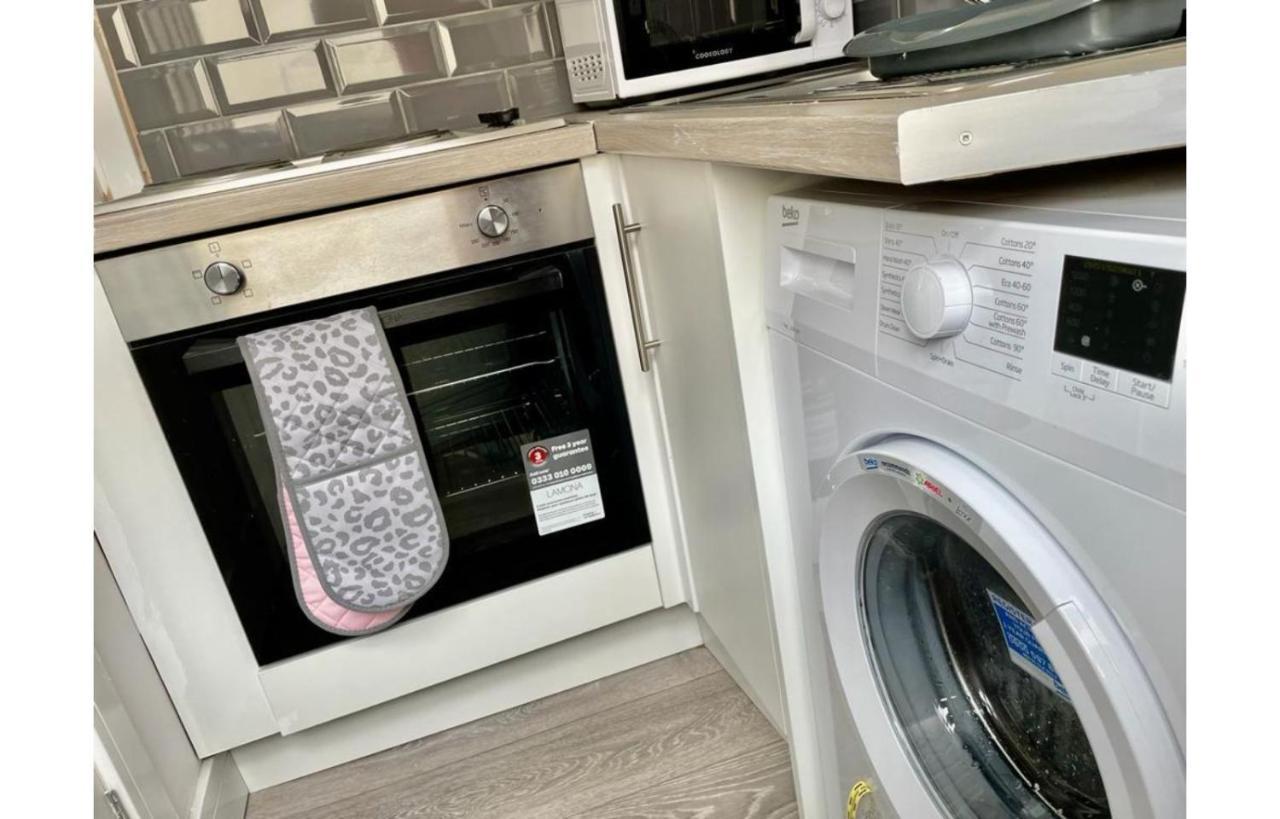 City Centre Apartment- Penarth Road *
