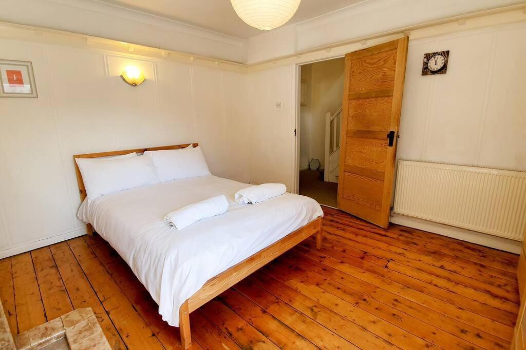 Free Parking-central Location Apartment *