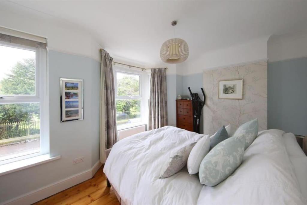 Holiday home Perfectly Positioned Pad *