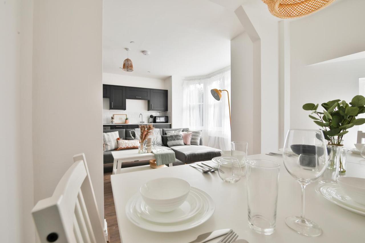Stayright Spacious With Private Parking- 15-minute Stroll To Town Centre Cardiff