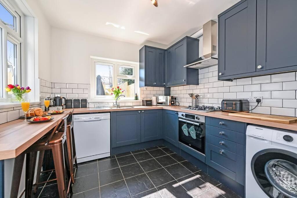 Luxury Centre Townhouse With Garden *