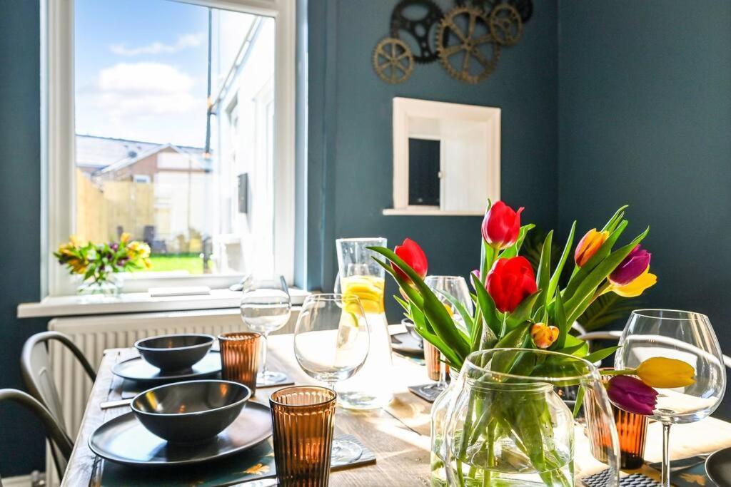 Luxury Centre Townhouse With Garden Holiday home *