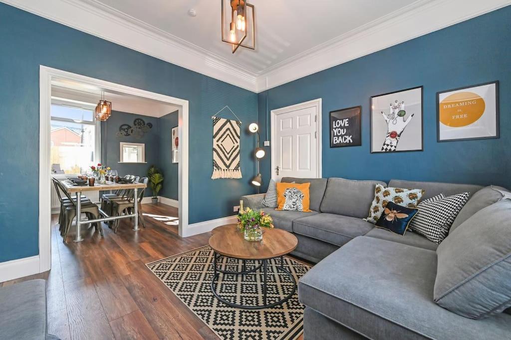Luxury Centre Townhouse With Garden Holiday home