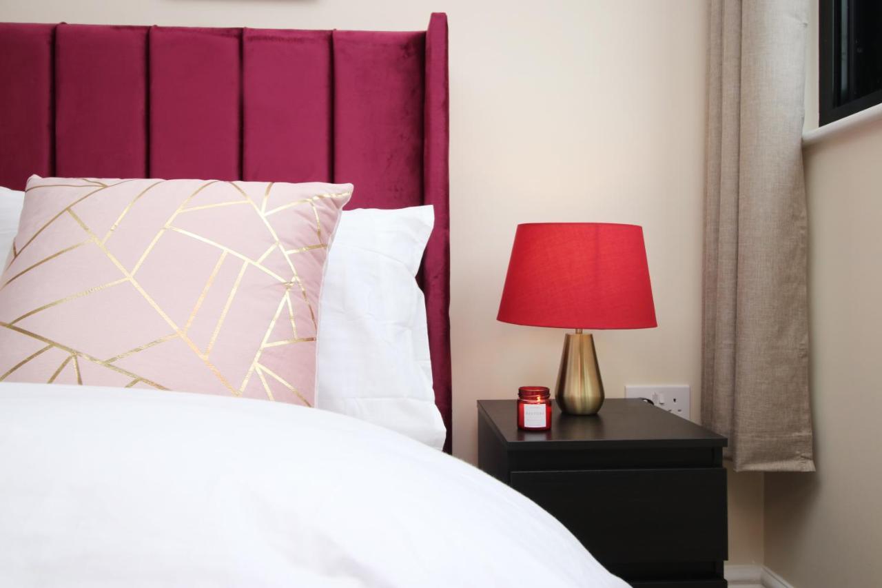 Luxury 4 Bedroom 4 Ensuite In Penarth * Cardiff