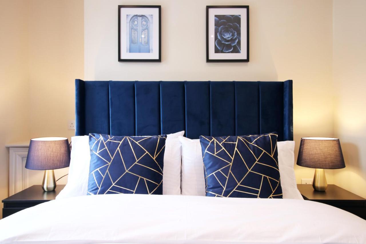 Holiday home Luxury 4 Bedroom 4 Ensuite In Penarth *