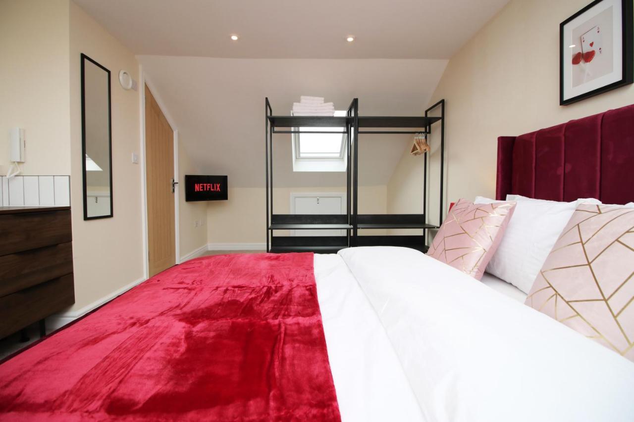 Holiday home Luxury 4 Bedroom 4 Ensuite In Penarth Cardiff