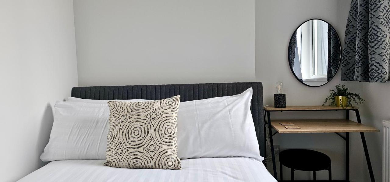 Apartment Harlequin By Switchback *