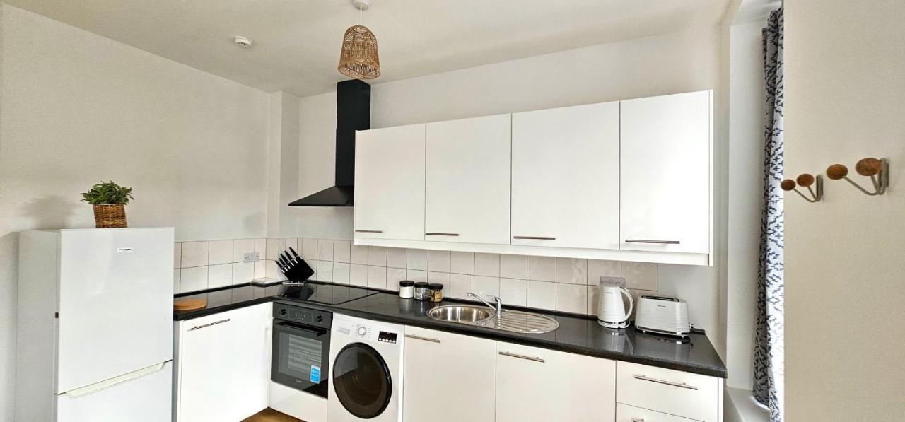 Harlequin By Switchback Apartment *