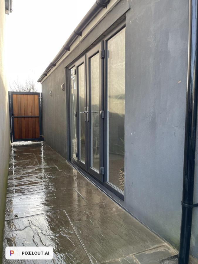 Cf14 Chalet Cardiff