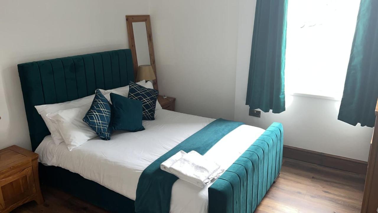 Escape , 10 Mins Walk To The Centre And Principality Stadium Sleeps 5 Apartment Cardiff
