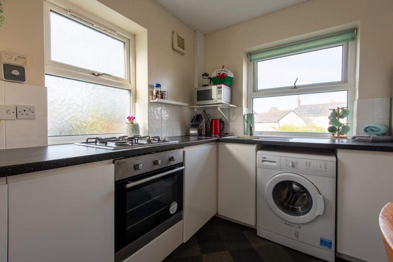 13 Victoria Road Cardiff