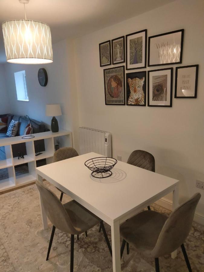 Exquisite Long-term Living In Cardiff's Heart