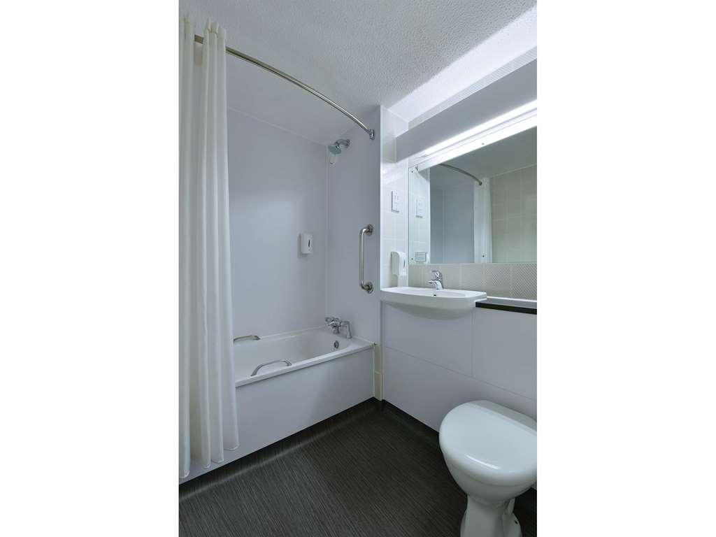 Travelodge Llanedeyrn