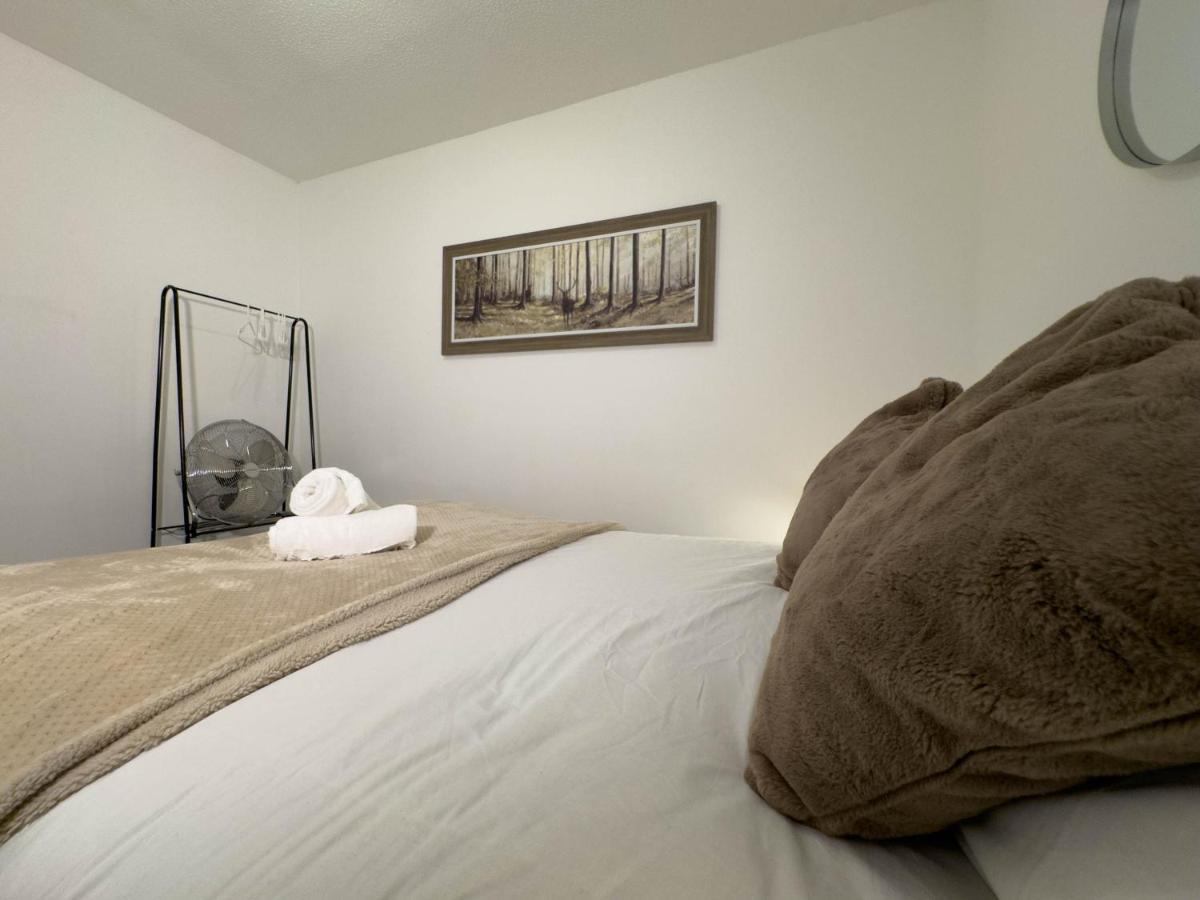 Thesiger Court - Free Private Parking - By Promise Apartment Cardiff