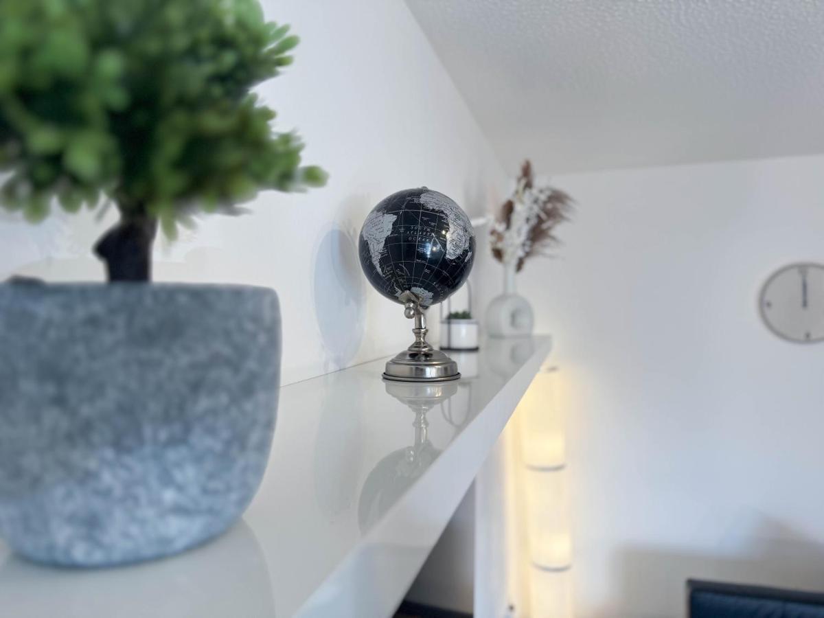 Apartment Thesiger Court - Free Private Parking - By Promise