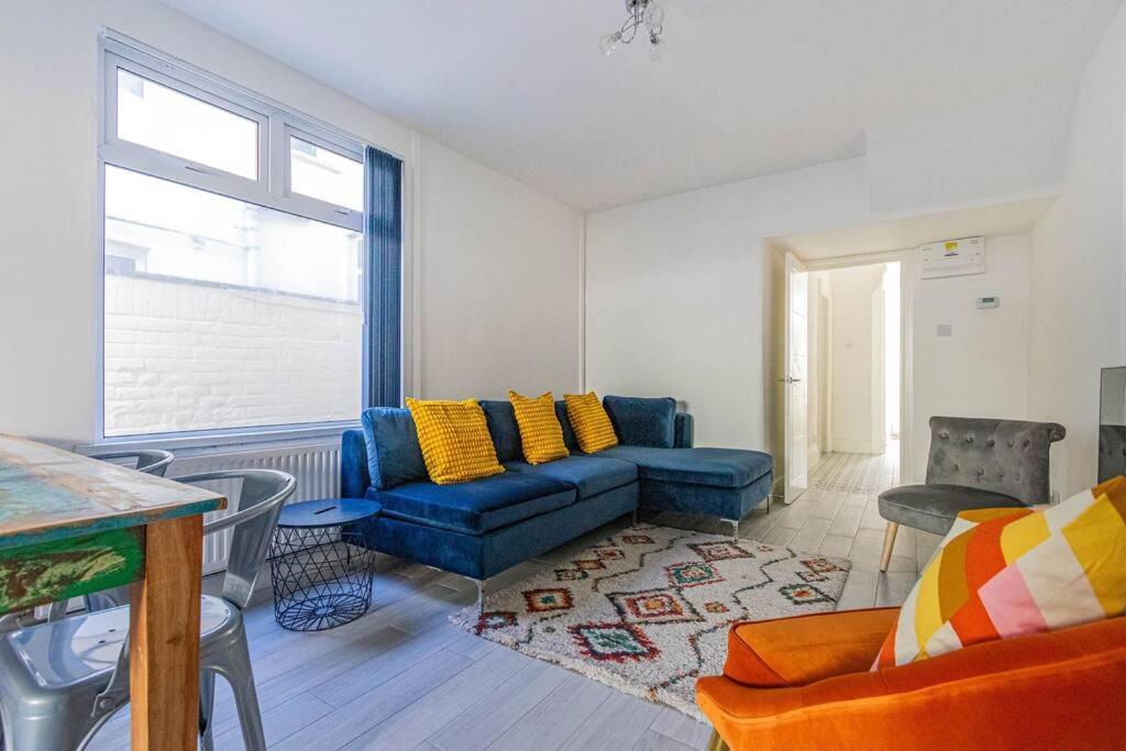 New Stylish 5bd, 5min From Town * Cardiff