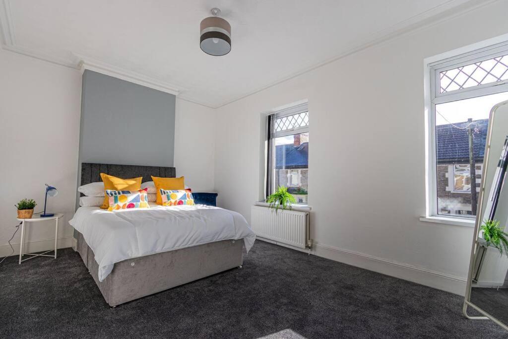 Holiday home New Stylish 5bd, 5min From Town Cardiff