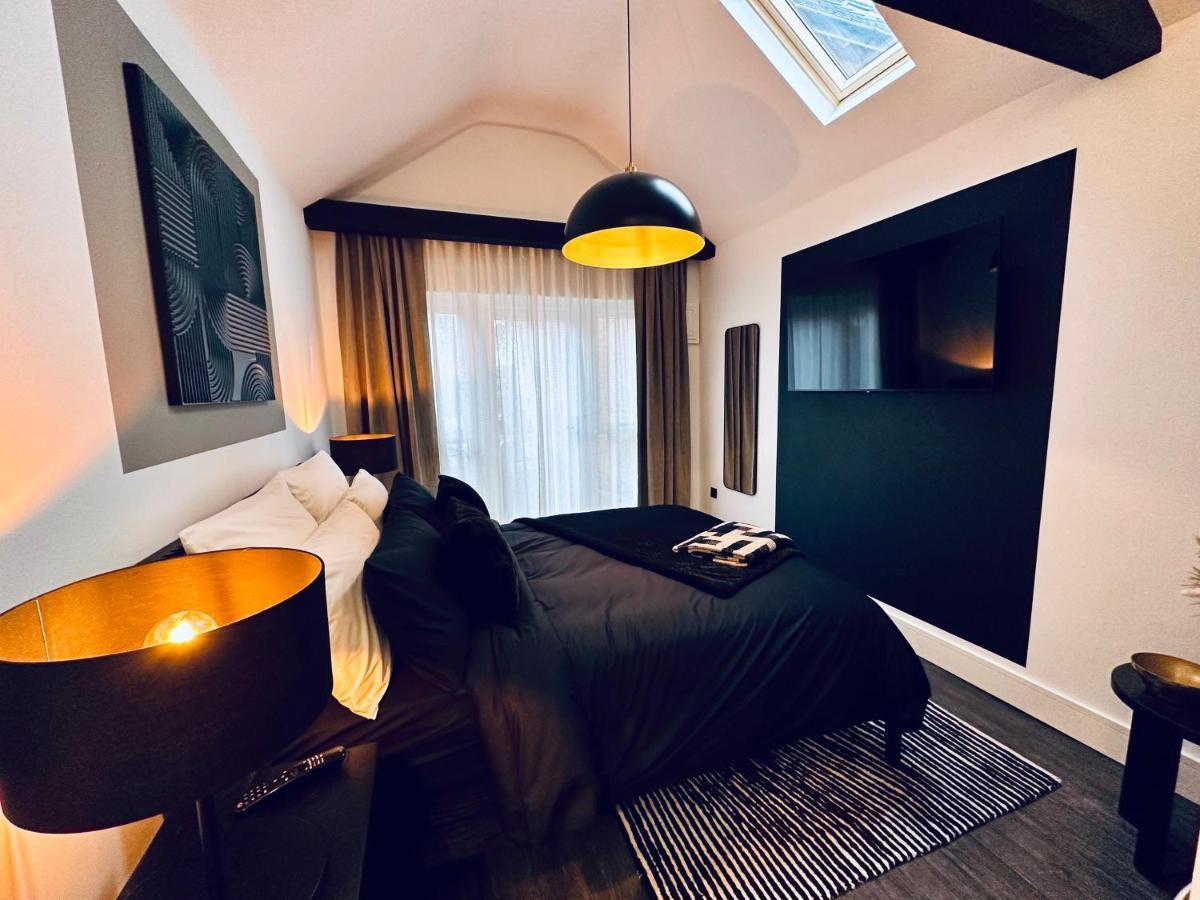 Apartment Luxury Self-contained Suite. *