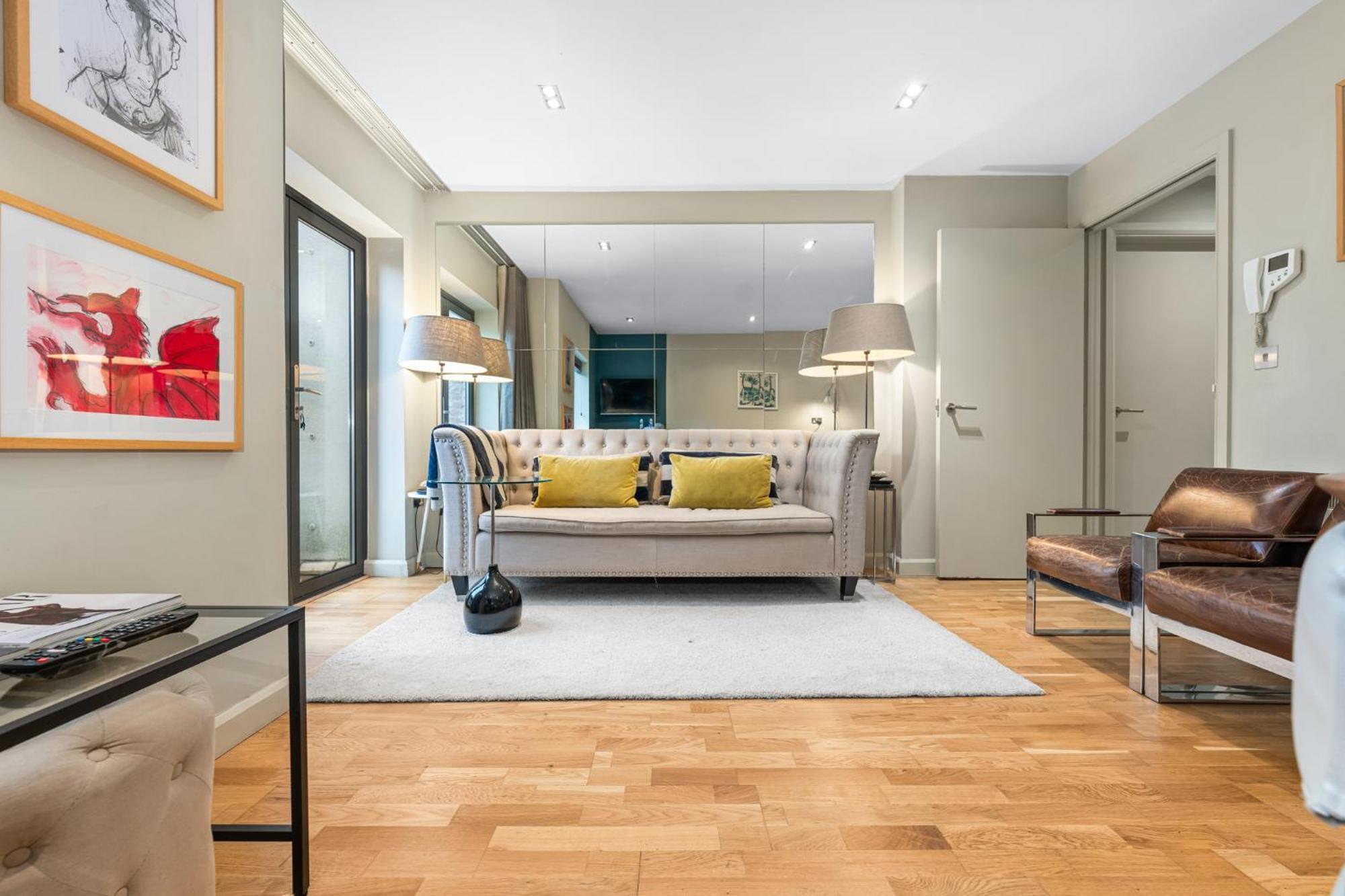 Sophia Gardens Apartment Apartment *