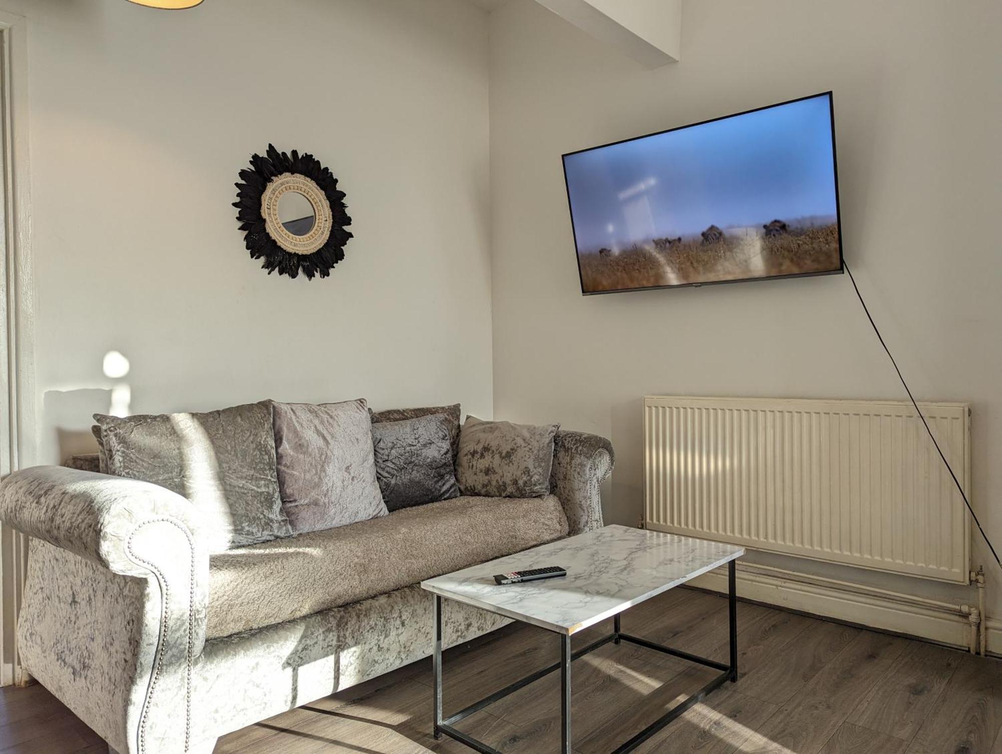 2 Bedroom In A Supurb Area Of Apartment