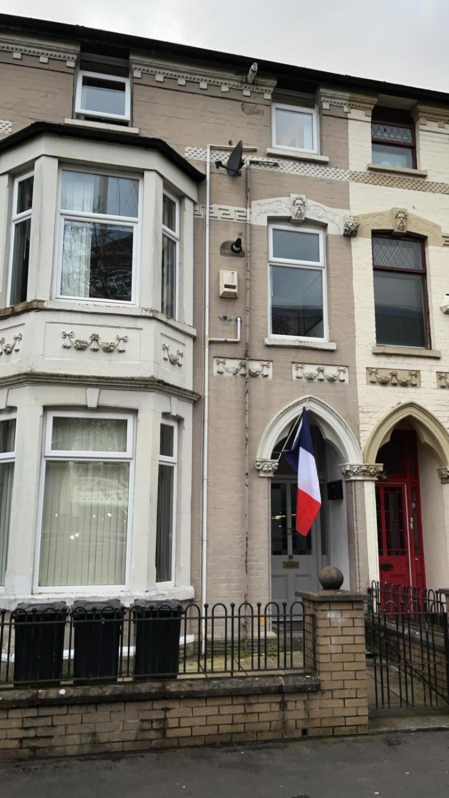 1 Fitzhamon Embankment Opposite Principality Stadium - Long Offer Apartment Cardiff