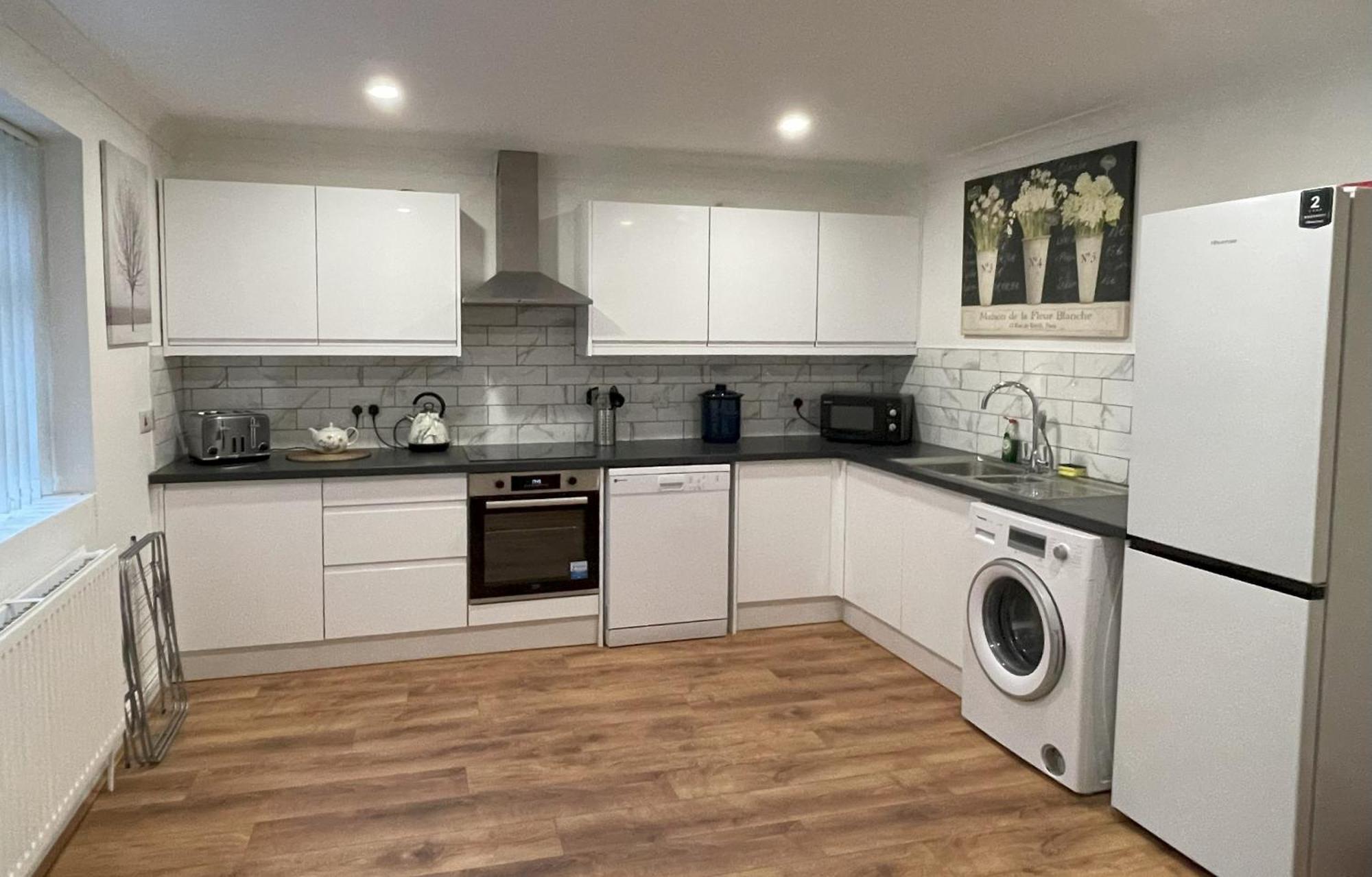 Apartment 1 Fitzhamon Embankment Opposite Principality Stadium - Long Offer *