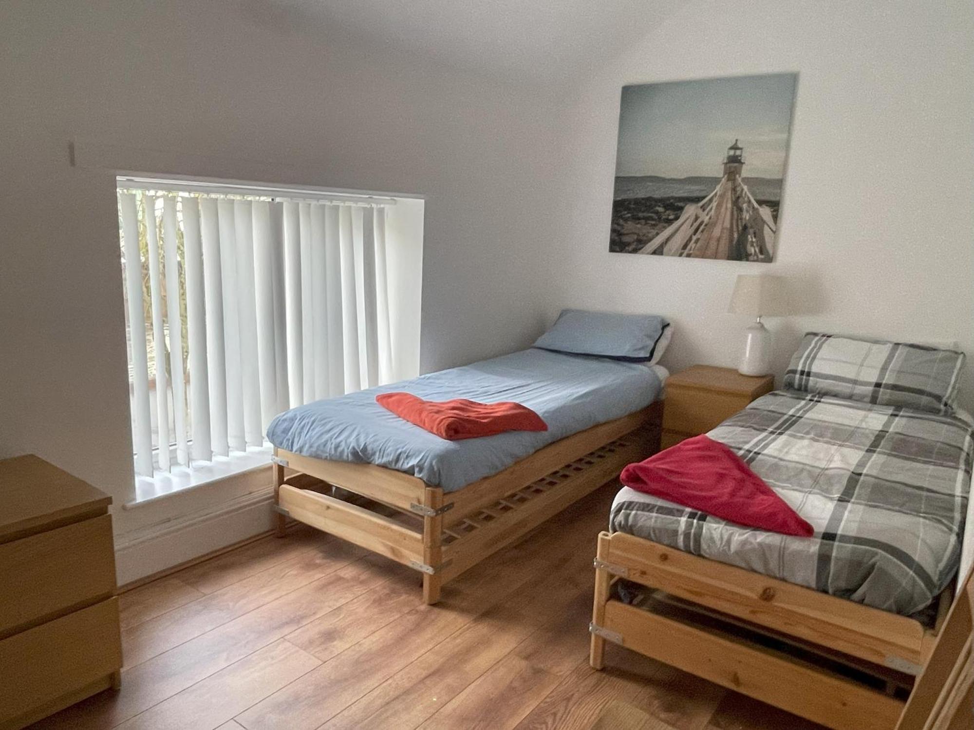 1 Fitzhamon Embankment Opposite Principality Stadium - Long Offer Apartment *