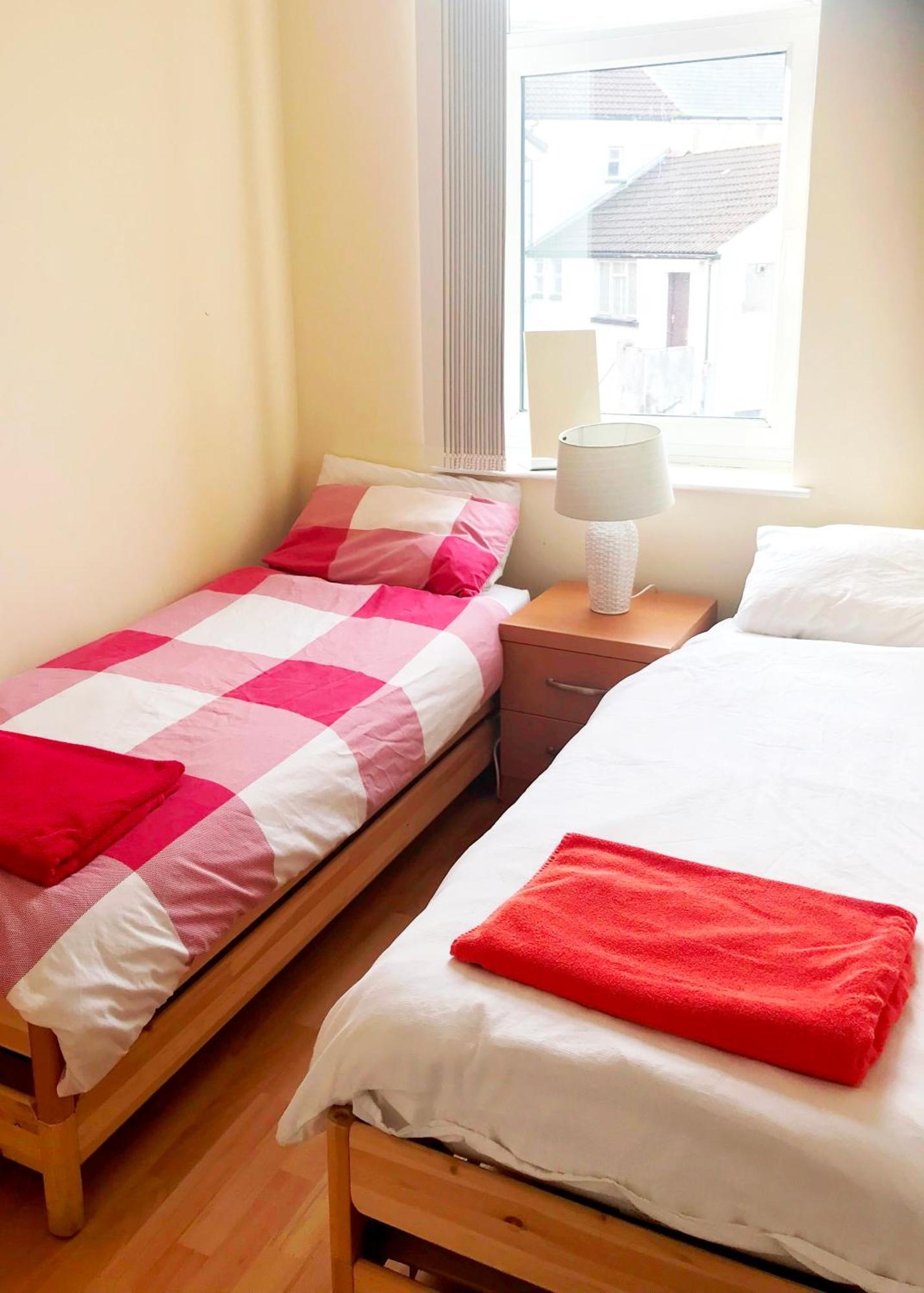 Apartment 1 Fitzhamon Embankment Opposite Principality Stadium - Long Offer