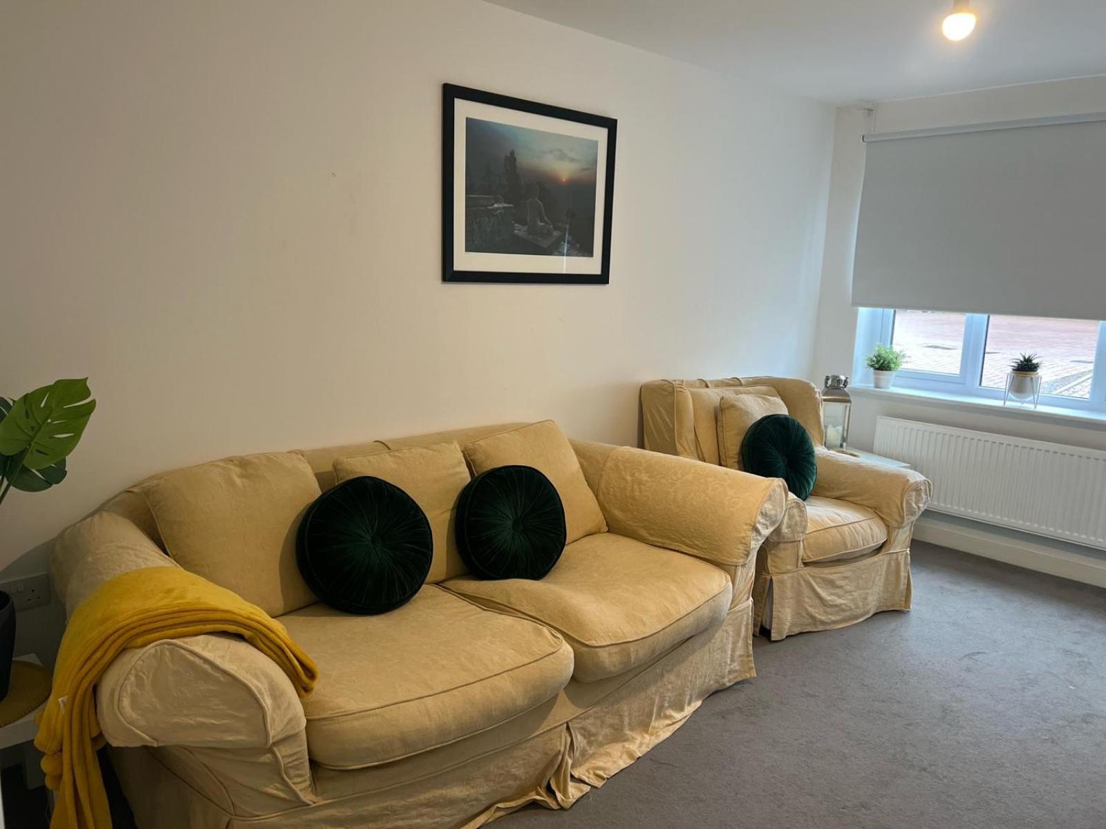 Guest house St Mellons - Close To A48 And M4 *