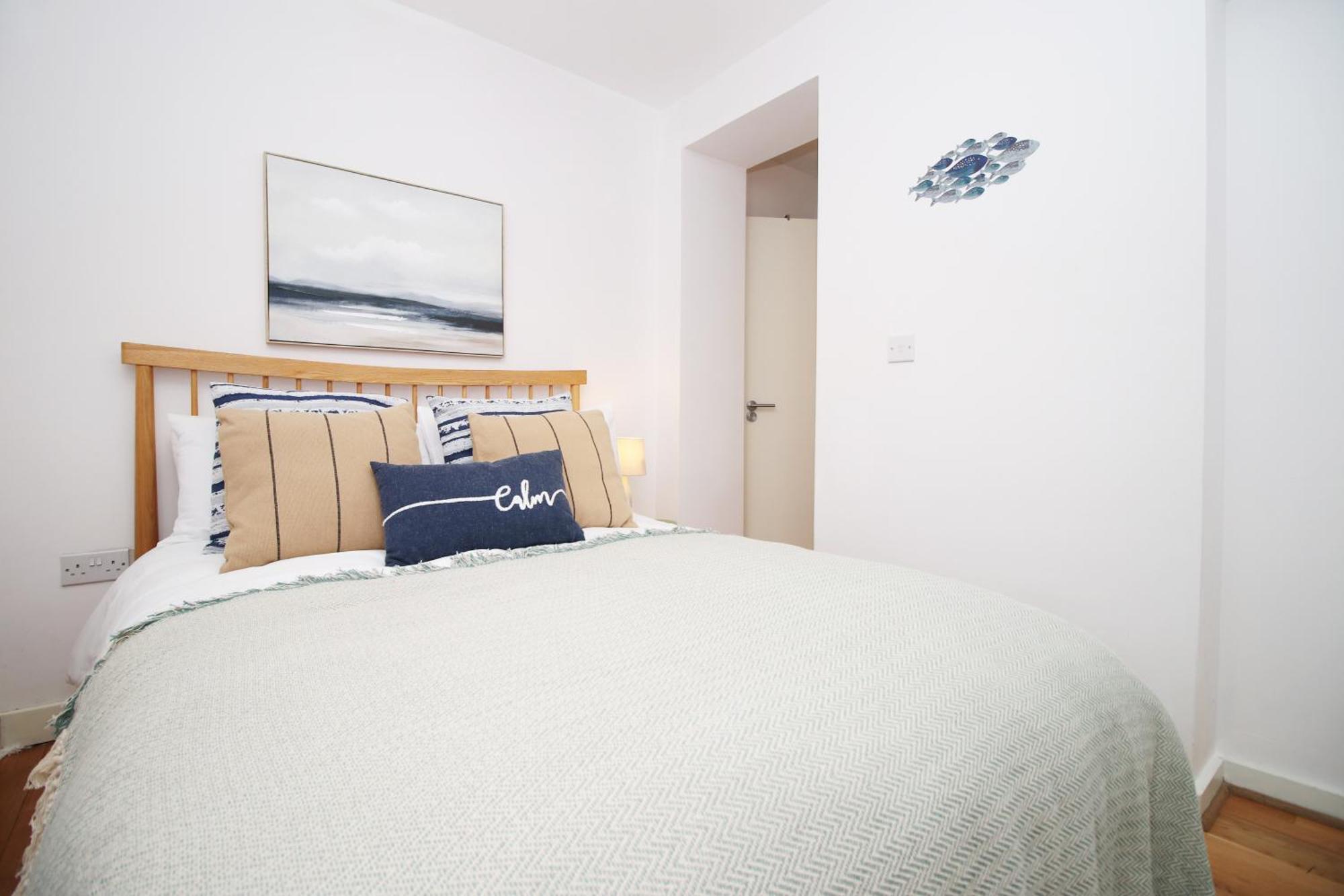 Coastal Penarth Dream! Close To Superb Location Near Bars And Restaurants! Dog Friendly And Welcome Breakfast Pack! Apartment Cardiff