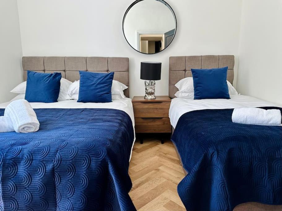 Social - No 1 For Large Groups Holiday home *