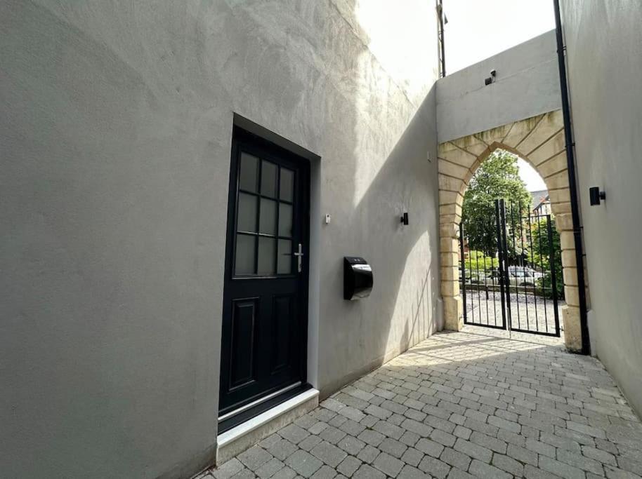 Superior Stay, Sophia Gardens, Centre And Stadium Sleeps 4 Apartment