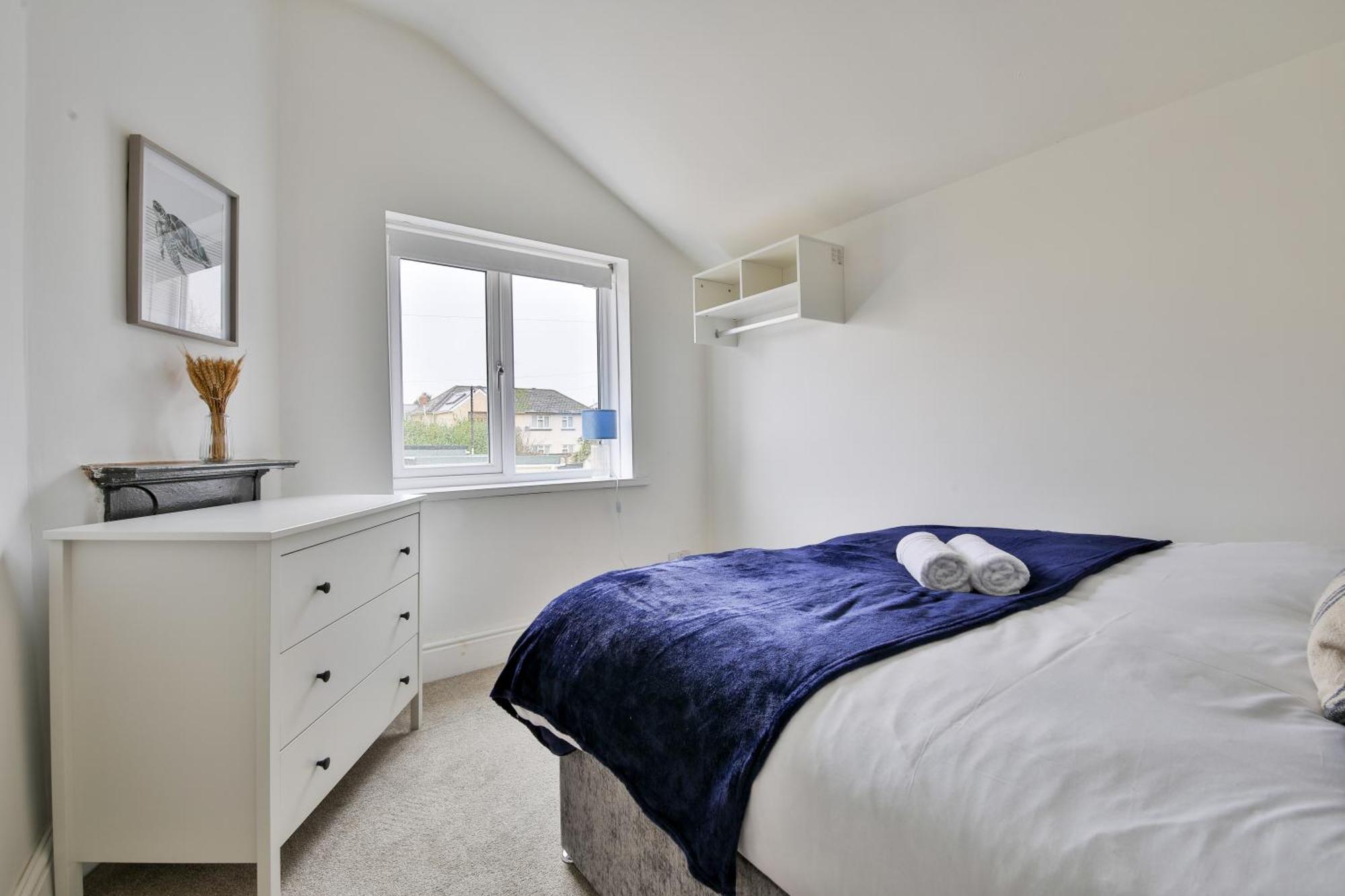 Stayright Homely 3 Bedroom House In Vibrant Whitchurch *