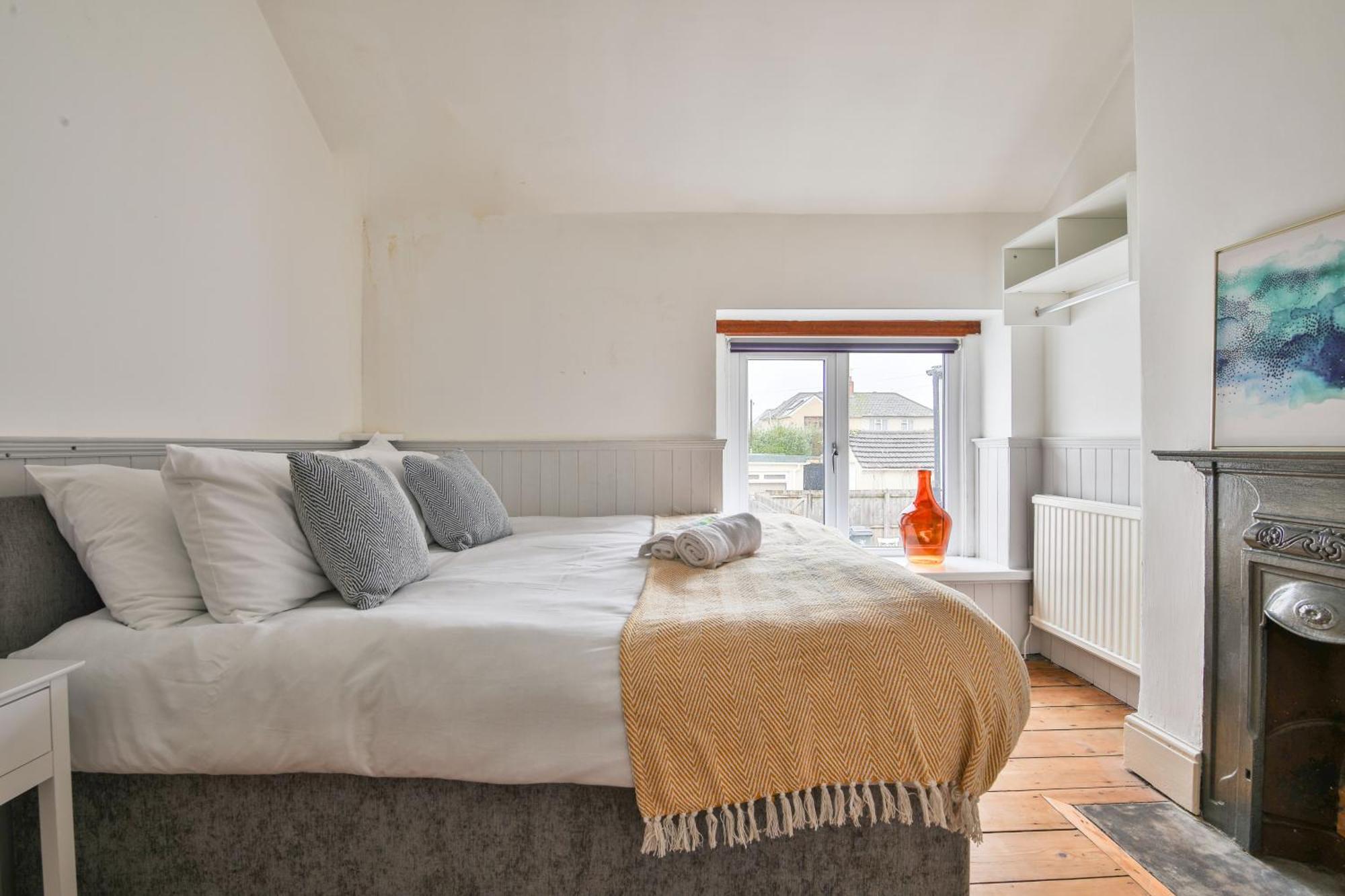 Holiday home Stayright Homely 3 Bedroom House In Vibrant Whitchurch *
