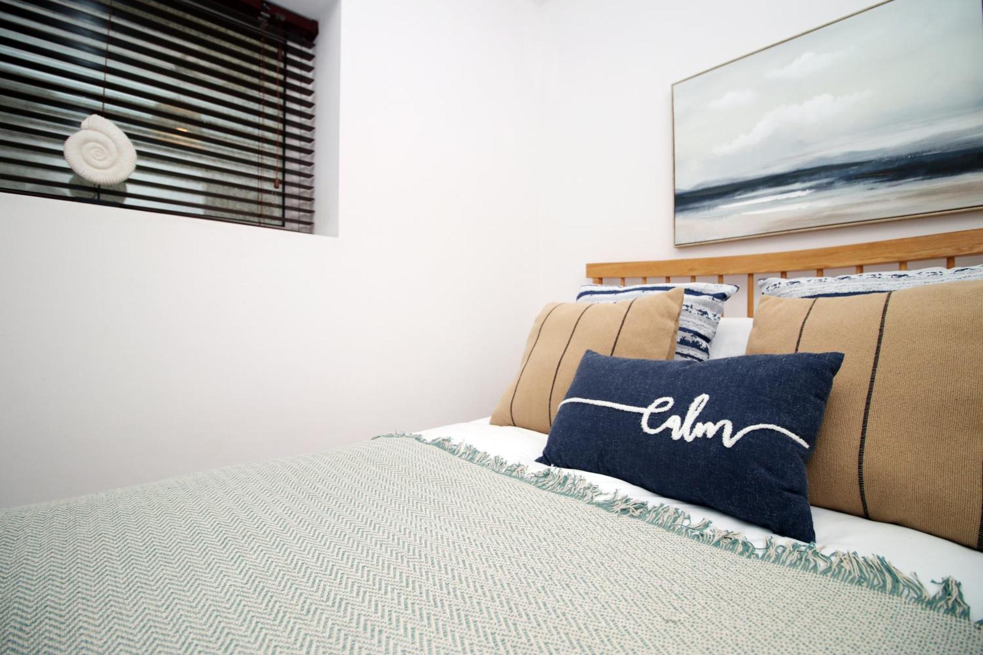 Coastal Penarth Dream! Close To Superb Location Near Bars And Restaurants! Dog Friendly And Welcome Breakfast Pack! Cardiff